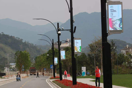 2019 年 5G 通信的出现，2020年5G商用，新基建推进，给予智慧灯杆产业一次绝佳的机会。本文重点介绍智慧路灯杆典型应用场景包括智慧城市、智慧园区、智慧景区、智慧社区。