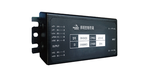 单/双灯控制器，对所接负载（灯具）实现单独送电与断电操作、LED灯具无极调光、灯具电参量采集、灯杆监测控制、远程在线升级等功能。